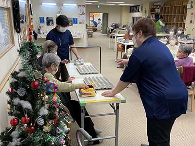 アットホームな介護サービスなら